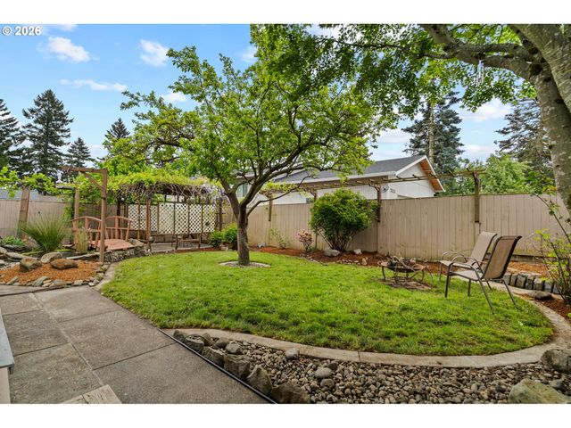 6608 Se OGDEN St, Portland, OR 97206