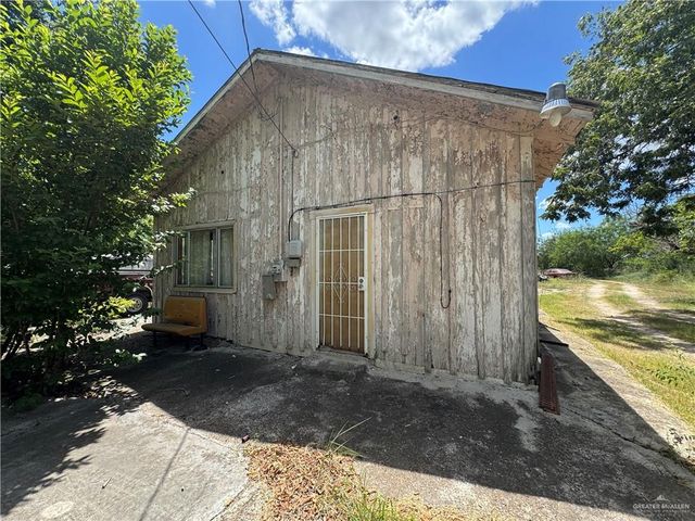 1222 S Tio Avenue, Weslaco, TX 78596