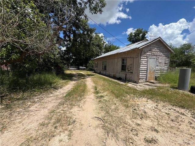 1222 S Tio Avenue, Weslaco, TX 78596