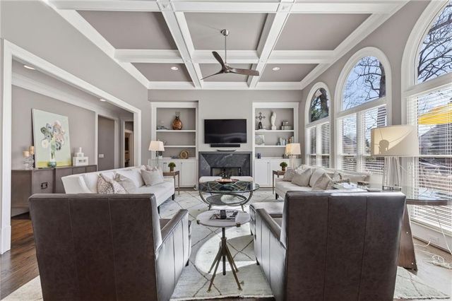 320 Falls Point Trail, Johns Creek, GA 30022