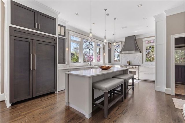 320 Falls Point Trail, Johns Creek, GA 30022