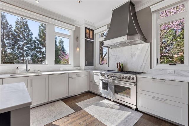 320 Falls Point Trail, Johns Creek, GA 30022