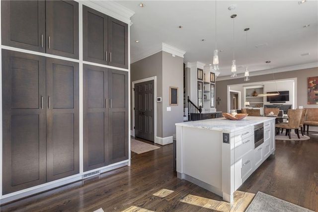 320 Falls Point Trail, Johns Creek, GA 30022