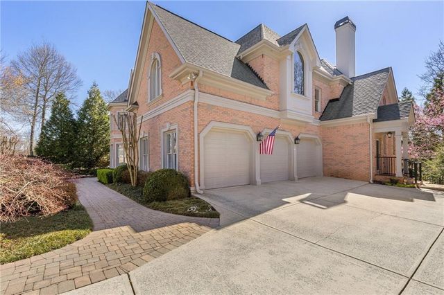 320 Falls Point Trail, Johns Creek, GA 30022