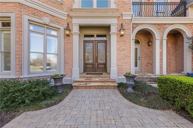 320 Falls Point Trail, Johns Creek, GA 30022