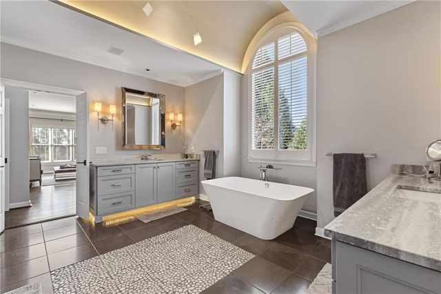 320 Falls Point Trail, Johns Creek, GA 30022