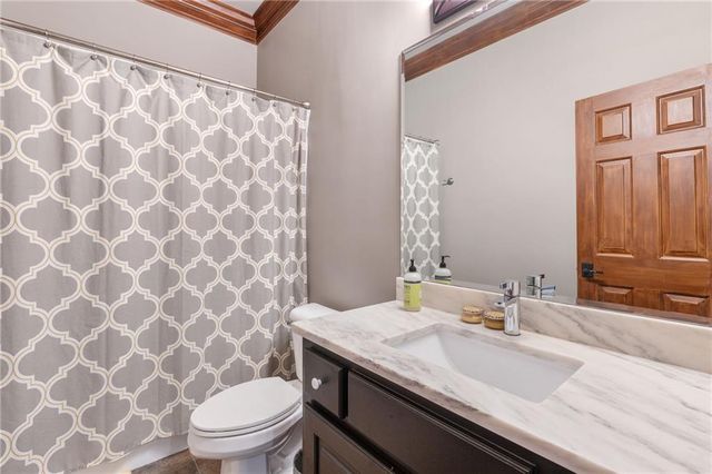 320 Falls Point Trail, Johns Creek, GA 30022