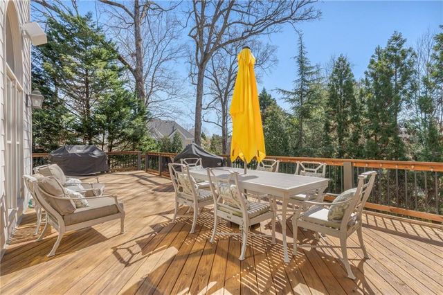 320 Falls Point Trail, Johns Creek, GA 30022