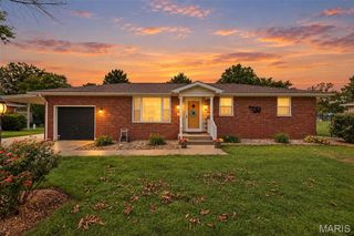 4928 Hill Drive, Godfrey, IL 62035