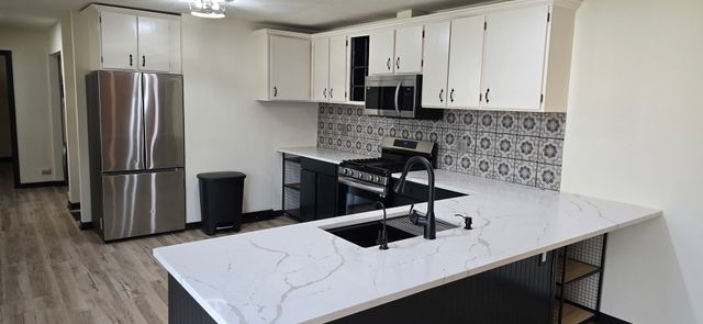 205 N Dale Avenue, Mchenry, IL 60050