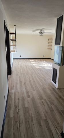 205 N Dale Avenue, Mchenry, IL 60050