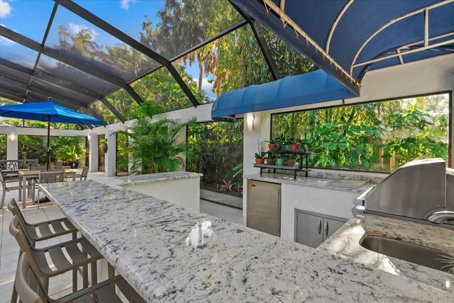 4891 PEREGRINE POINT E, Sarasota, FL 34231