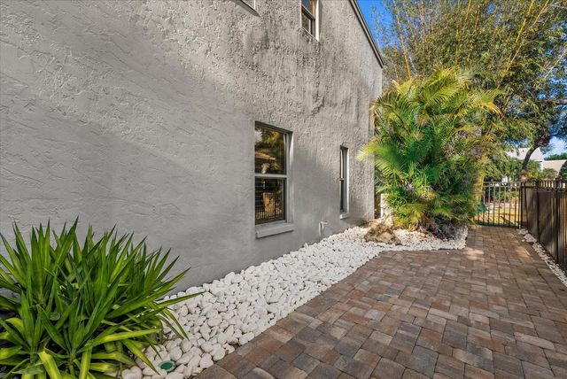 4891 PEREGRINE POINT E, Sarasota, FL 34231