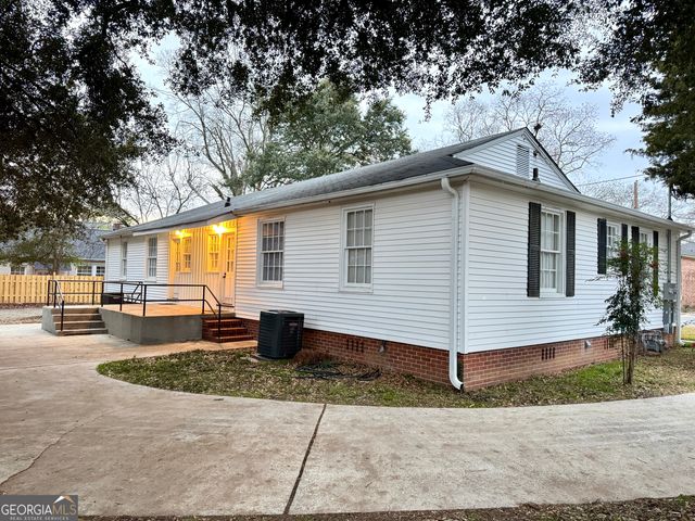 155 Calloway Drive, Macon, GA 31204