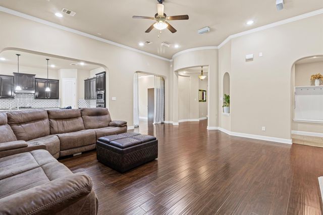 3211 Herradura DR, Cedar Park, TX 78641