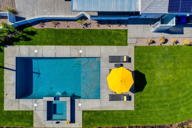 323 W Palm Vista Drive, Palm Springs, CA 92262