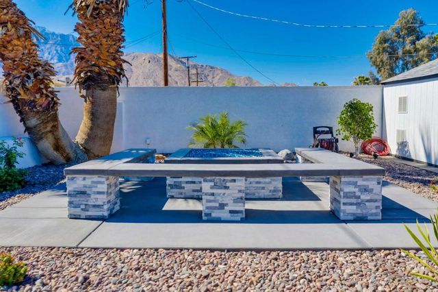 323 W Palm Vista Drive, Palm Springs, CA 92262