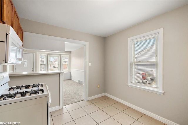 20625 Avalon Street, St Clair Shores, MI 48080