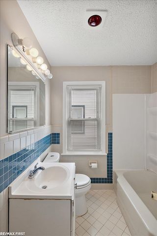 20625 Avalon Street, St Clair Shores, MI 48080