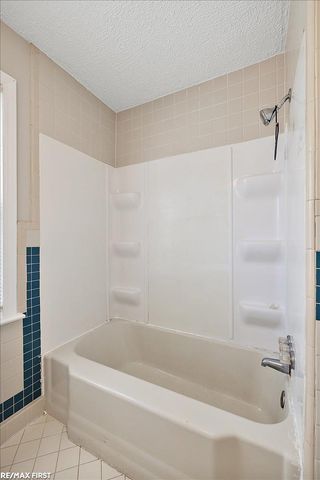 20625 Avalon Street, St Clair Shores, MI 48080