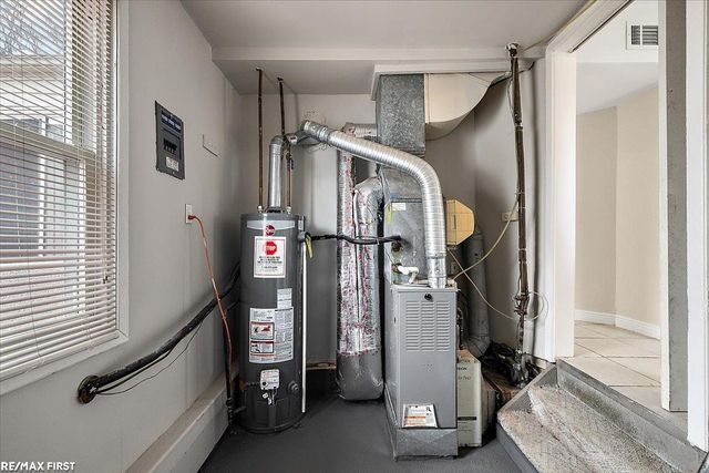 20625 Avalon Street, St Clair Shores, MI 48080