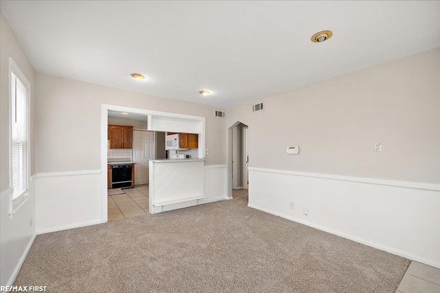 20625 Avalon Street, St Clair Shores, MI 48080