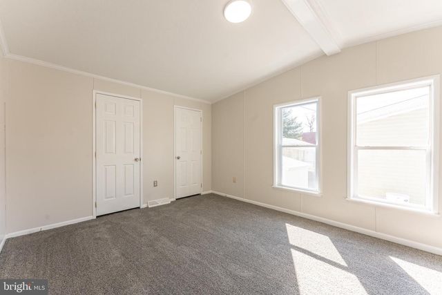 1405 Farrell Ave Trlr 339, Cherry Hill, NJ 08002