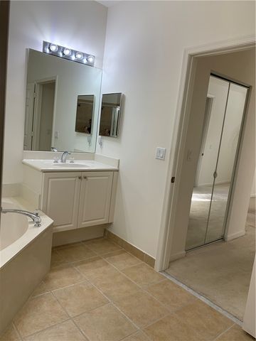 2543 Stockbridge Square SW, Vero Beach, FL 32962
