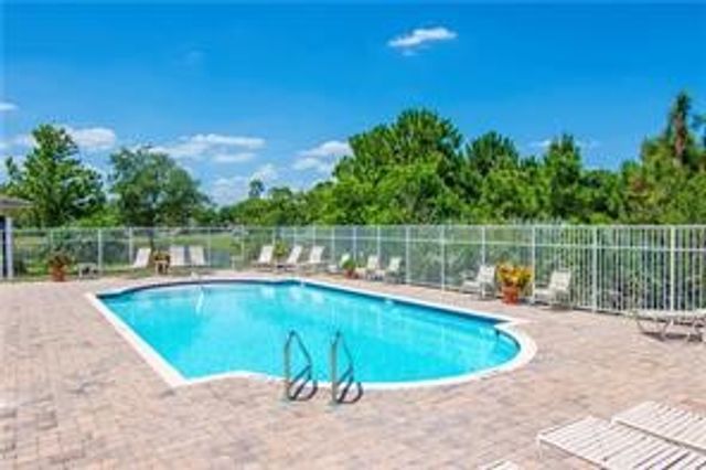 2543 Stockbridge Square SW, Vero Beach, FL 32962