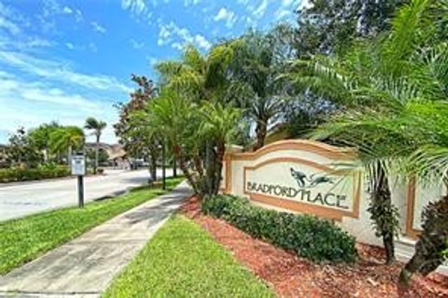 2543 Stockbridge Square SW, Vero Beach, FL 32962