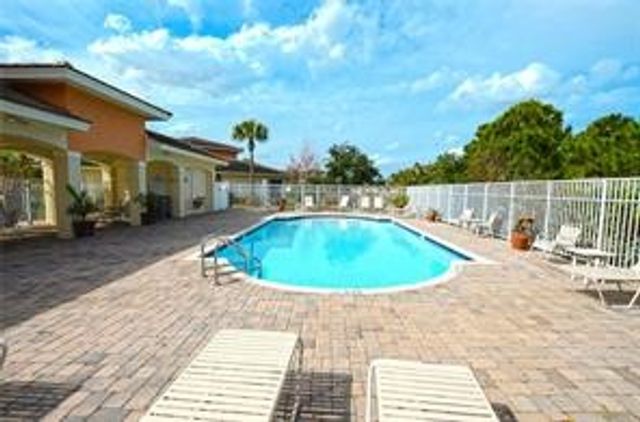 2543 Stockbridge Square SW, Vero Beach, FL 32962