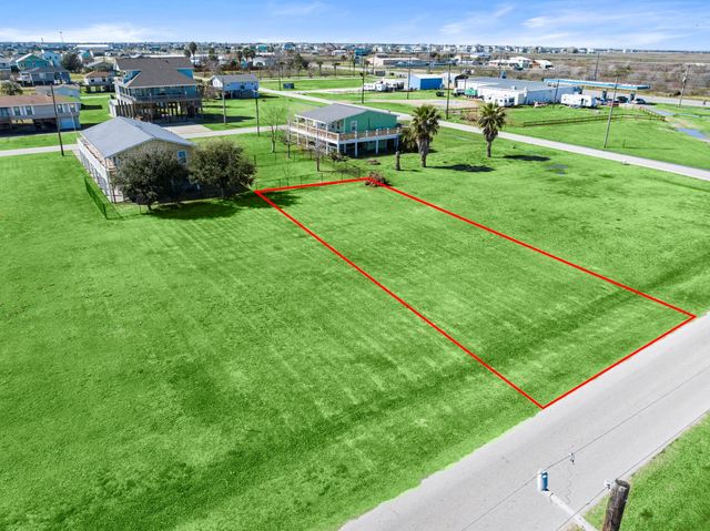 979 Wommack, Crystal Beach, TX 77650