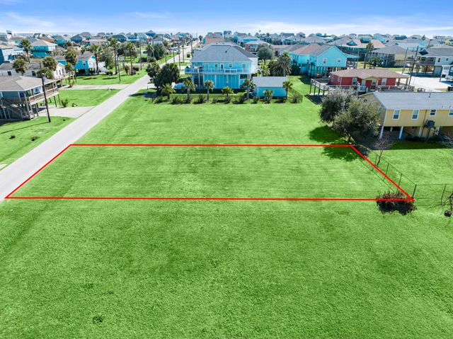 979 Wommack, Crystal Beach, TX 77650