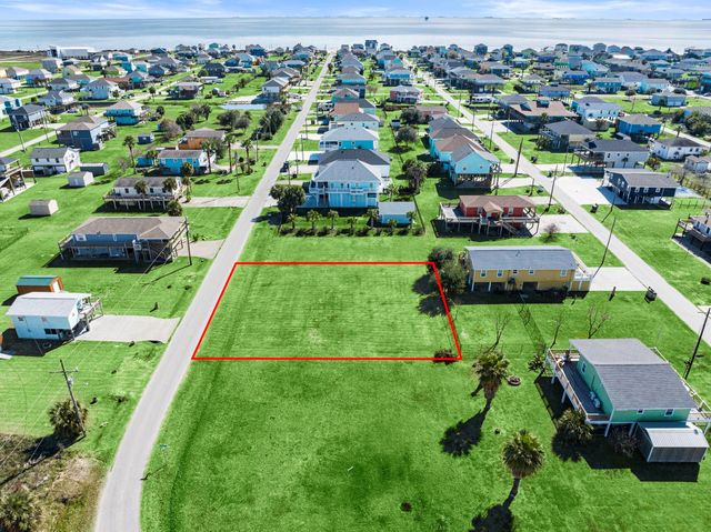979 Wommack, Crystal Beach, TX 77650