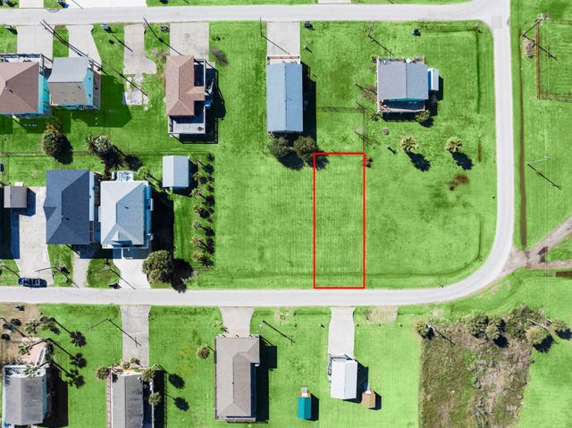 979 Wommack, Crystal Beach, TX 77650