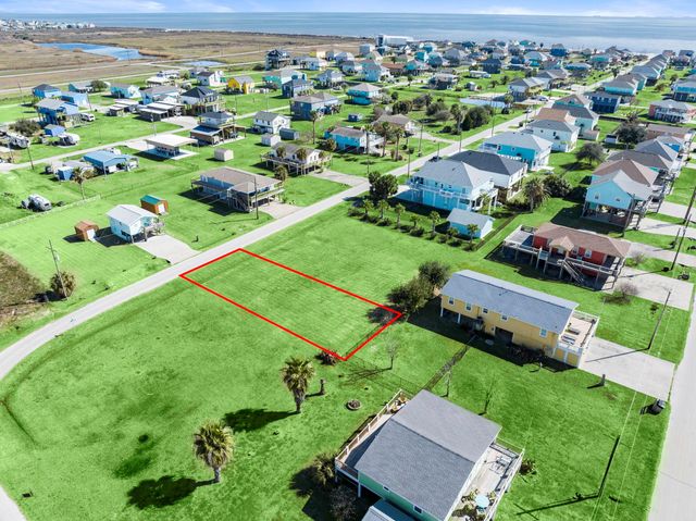 979 Wommack, Crystal Beach, TX 77650