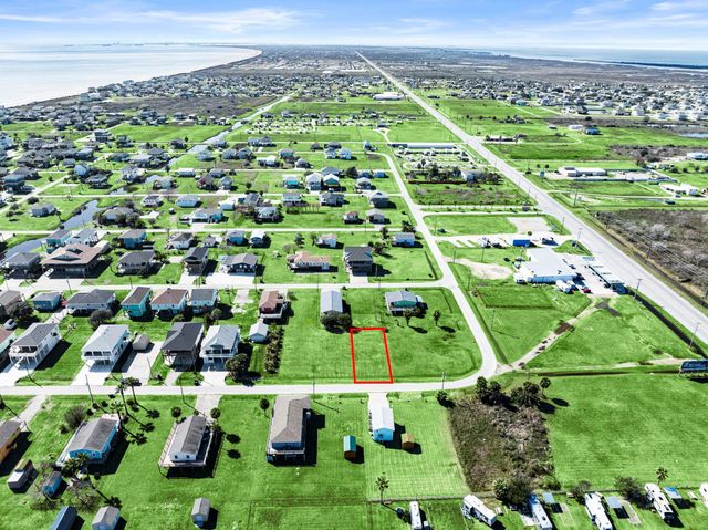 979 Wommack, Crystal Beach, TX 77650