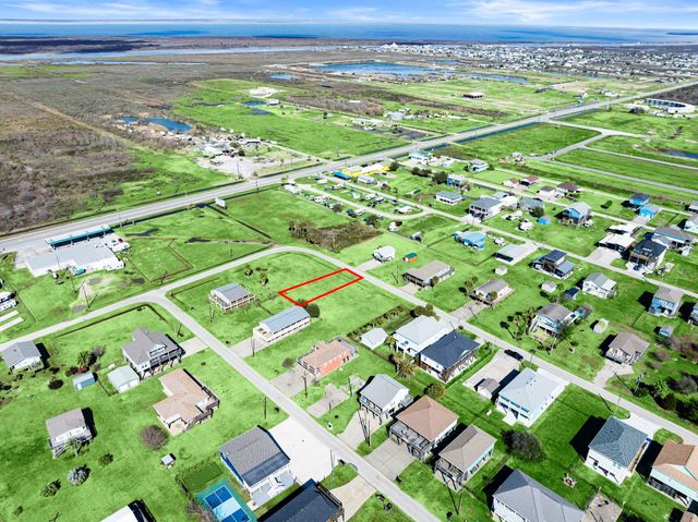 979 Wommack, Crystal Beach, TX 77650