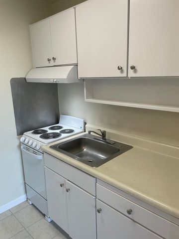 6 Captain DR E242, Emeryville, CA 94608