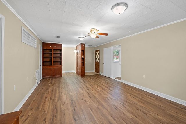 506 N Pacific Street, Mineola, TX 75773