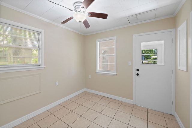 506 N Pacific Street, Mineola, TX 75773