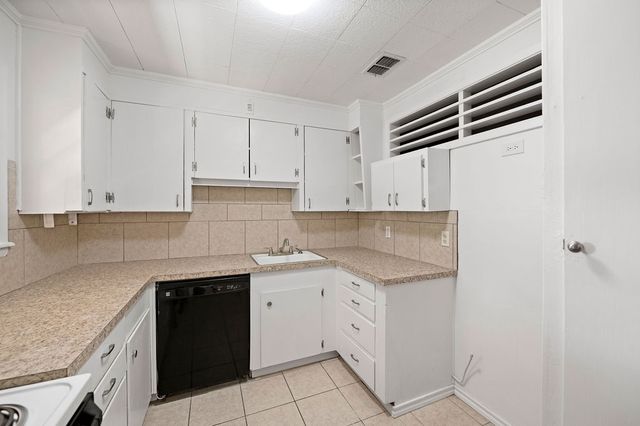 506 N Pacific Street, Mineola, TX 75773