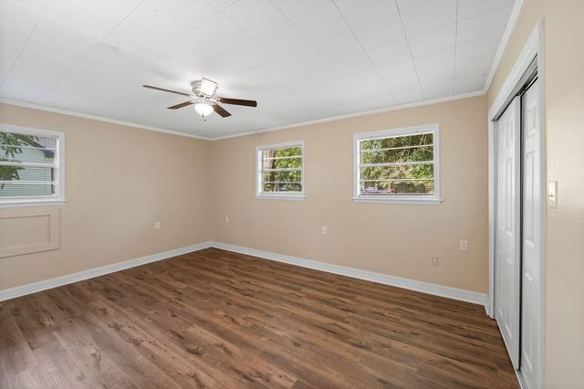 506 N Pacific Street, Mineola, TX 75773