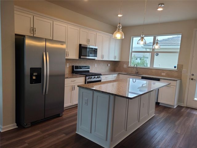 12021 CRANSTON WAY, Lakewood Ranch, FL 34211