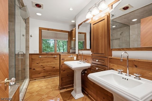 229 Clove Road, Montague Twp., NJ 07827