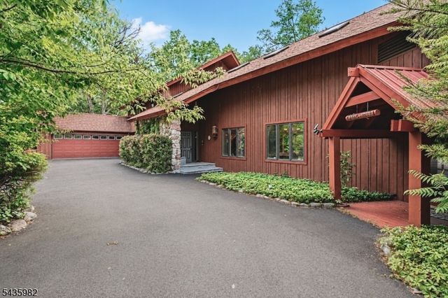 229 Clove Road, Montague Twp., NJ 07827
