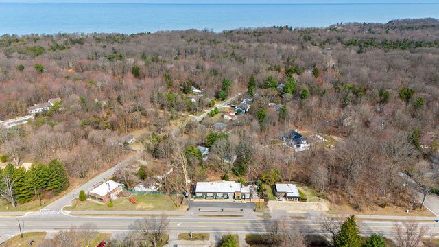 13662 Red Arrow Highway, Harbert, MI 49115