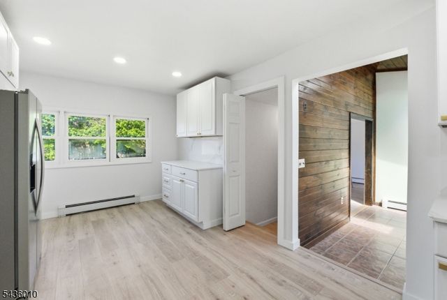 221 W End Ave, Hopatcong Boro, NJ 07843