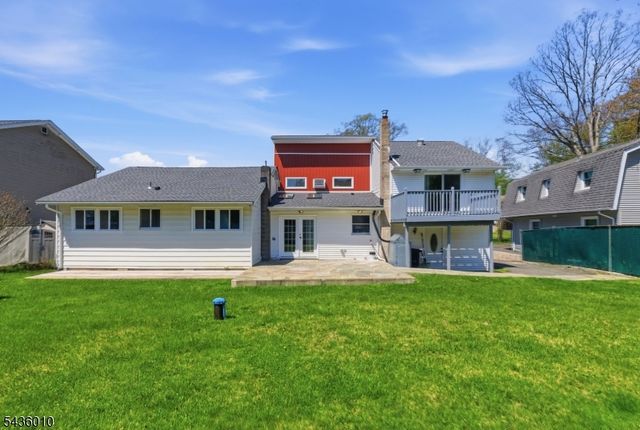 221 W End Ave, Hopatcong Boro, NJ 07843