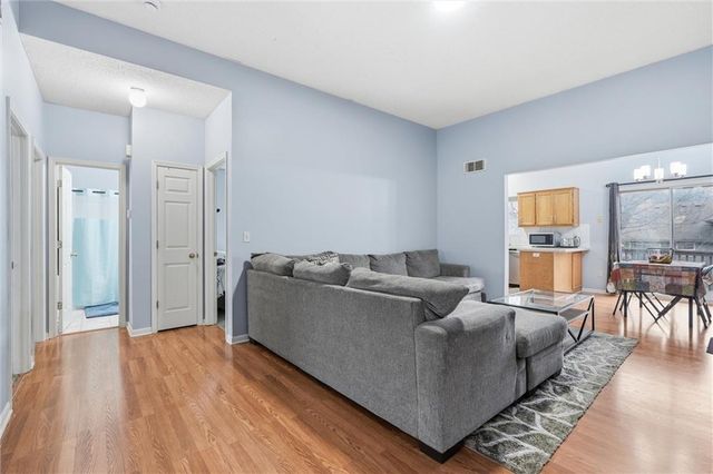 1507 E 123rd Street, Olathe, KS 66061